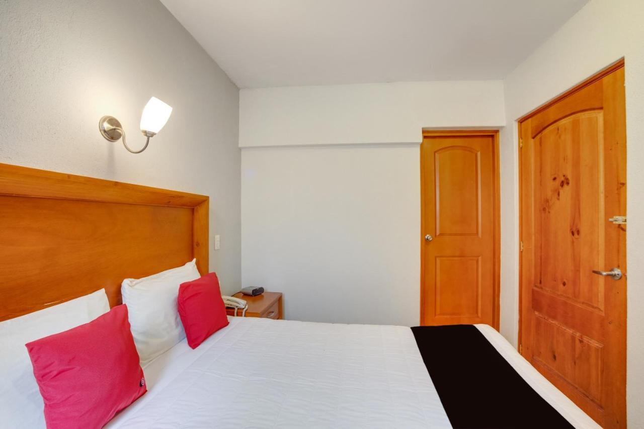 Hotel Patzcuaro Bagian luar foto